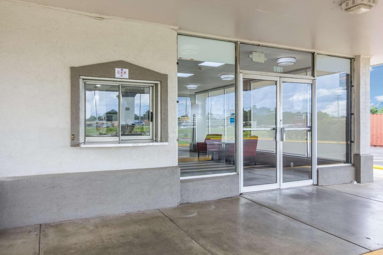 Motel 6 Groves, Tx Exteriér fotografie